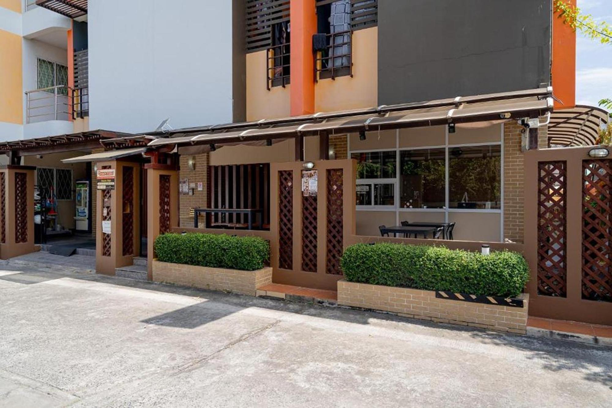 Jt Place Buriram Buri Ram Exterior foto